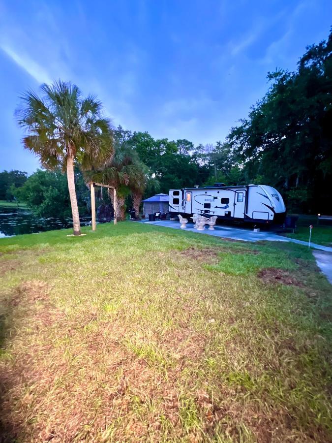 Lake Front Rv Experience Close To Port Canaveral And Kennedy Space Center Titusville Exterior foto