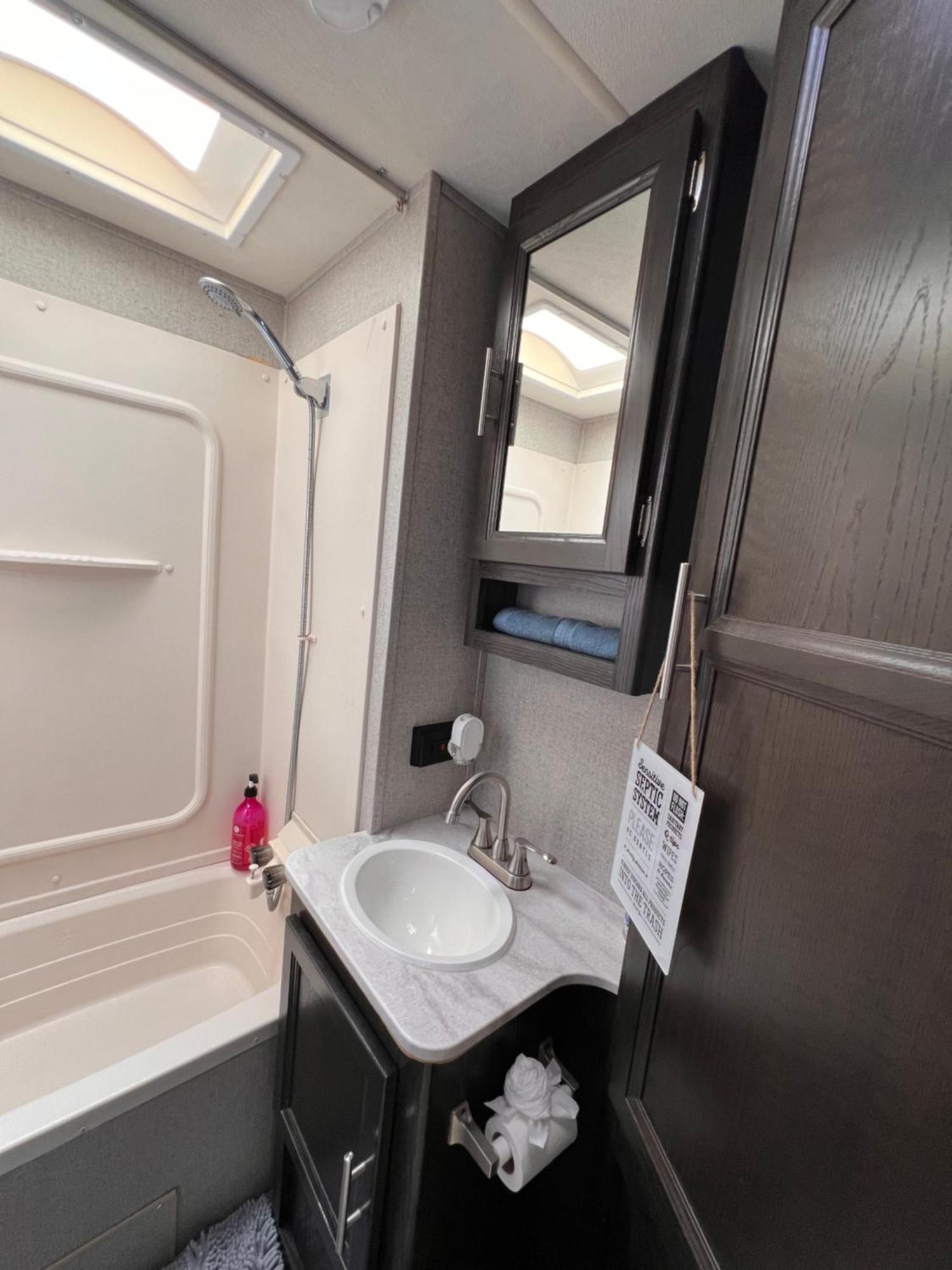 Lake Front Rv Experience Close To Port Canaveral And Kennedy Space Center Titusville Exterior foto